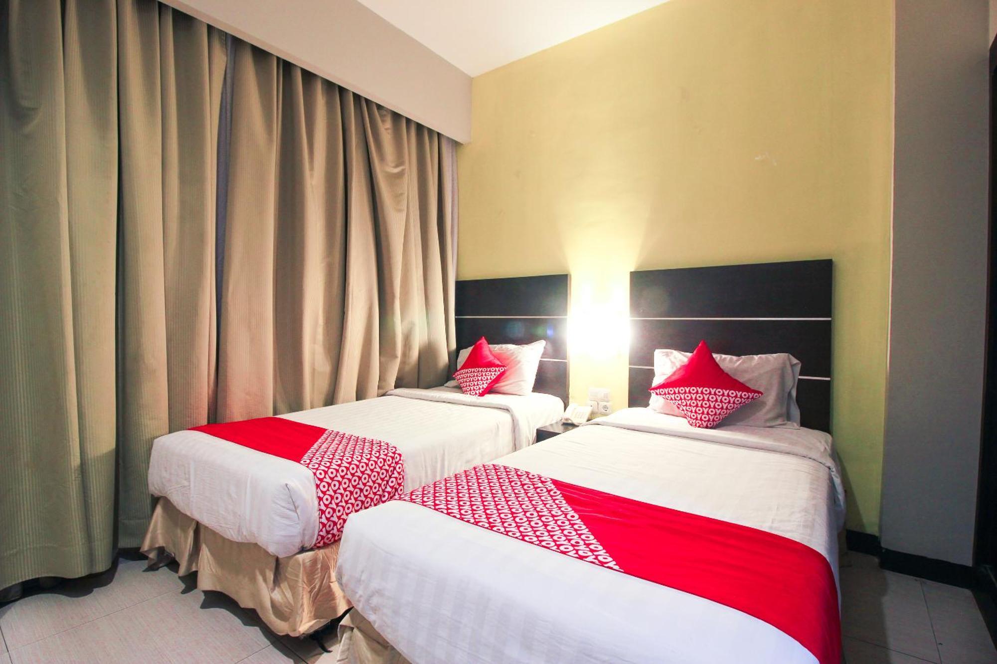 Aston Pekanbaru City Hotel Exterior photo