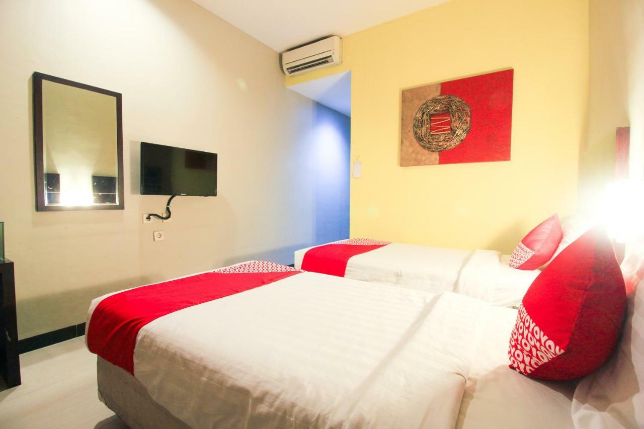 Aston Pekanbaru City Hotel Exterior photo