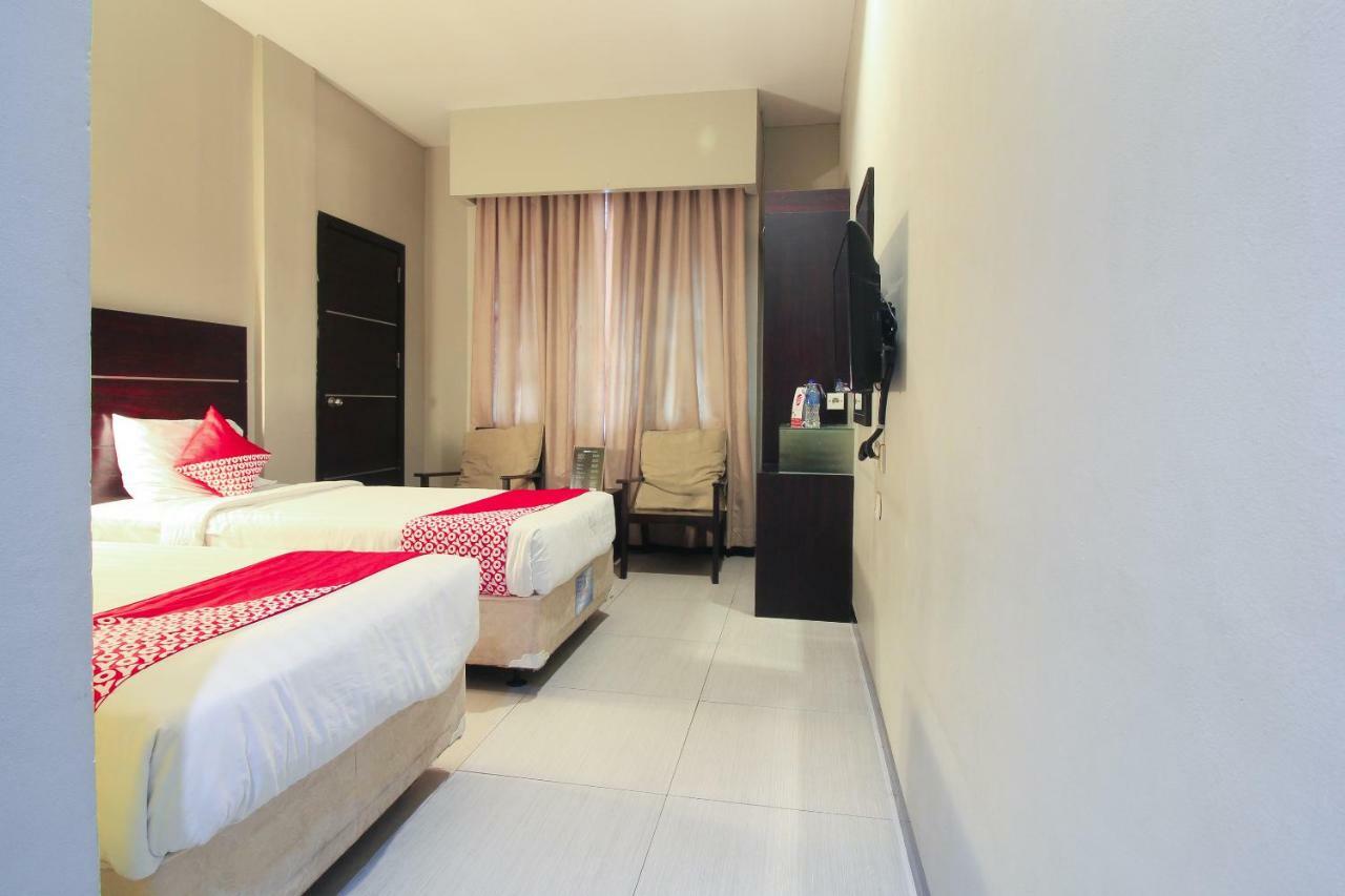 Aston Pekanbaru City Hotel Exterior photo