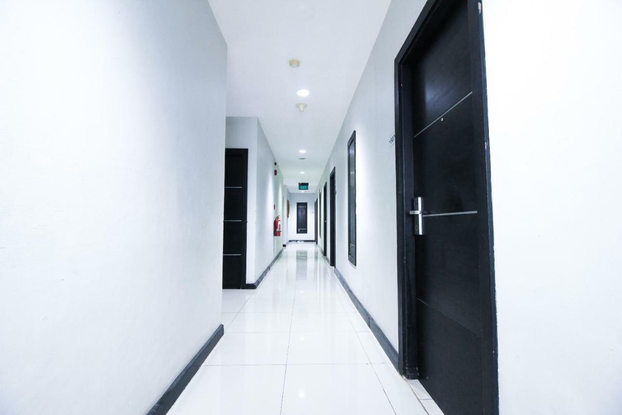Aston Pekanbaru City Hotel Exterior photo